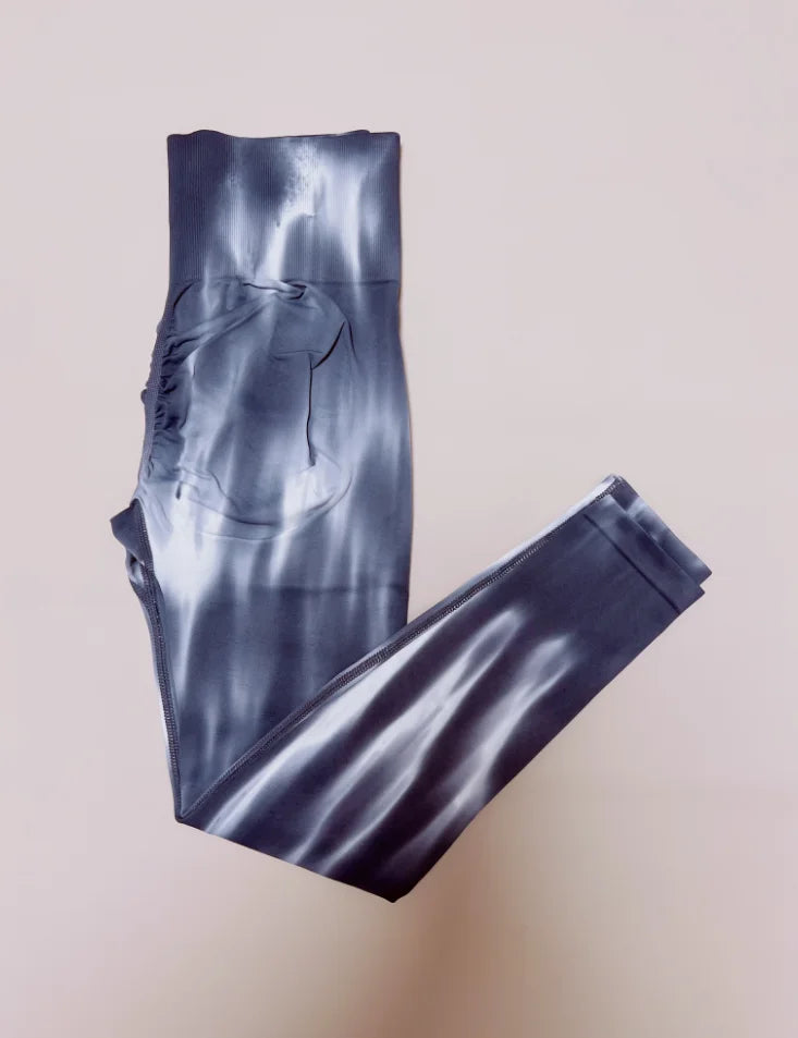 Nuevas mallas de cintura alta con efecto tie dye para mujer, pantalones de yoga deportivos para gimnasio, mallas elásticas suaves para entrenamiento, mallas de nailon